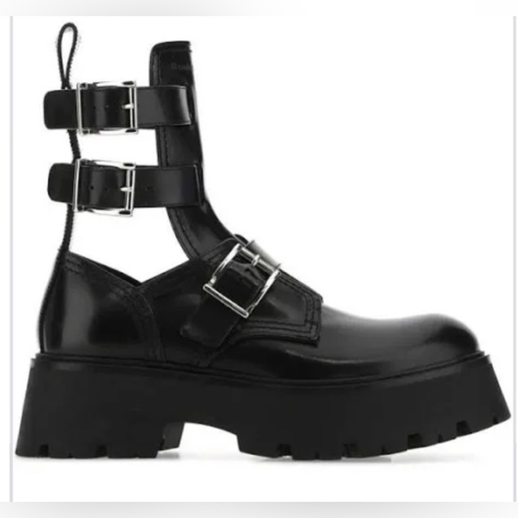 Alexander McQueen Triple Buckle Black Platform Boots 40 $1350 - Picture 11 of 15